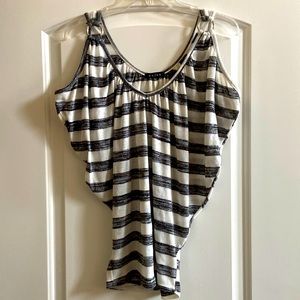 Unique striped tank top in size S